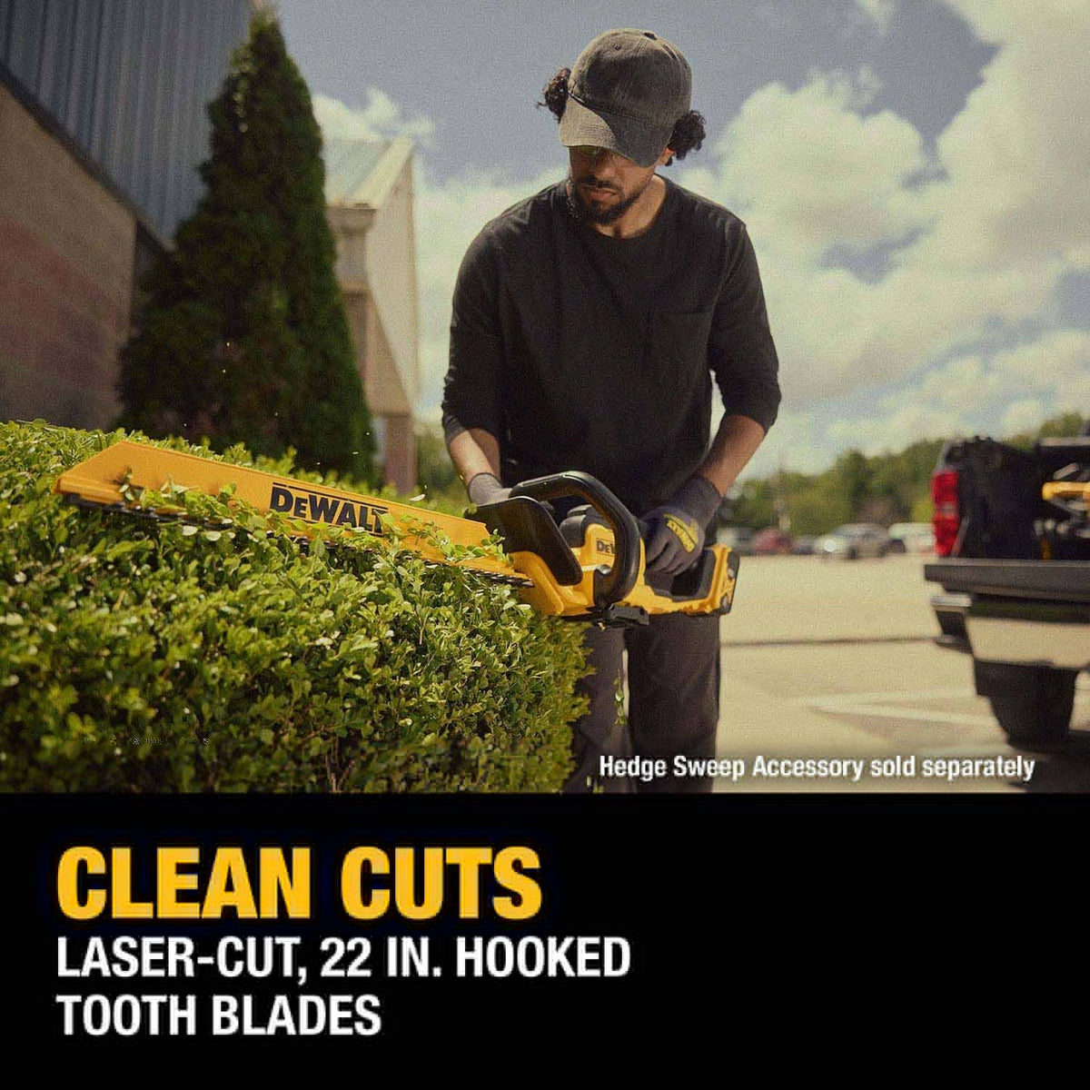DeWalt DCHT821P1 DEWALT 20V MAX 22" Hedge Trimmer Kit - 10