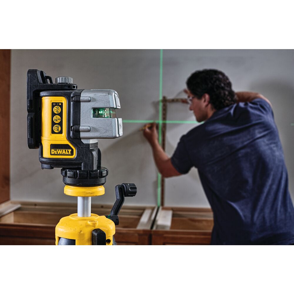 DeWalt DW089CG 3 Line Green Laser Level - 6