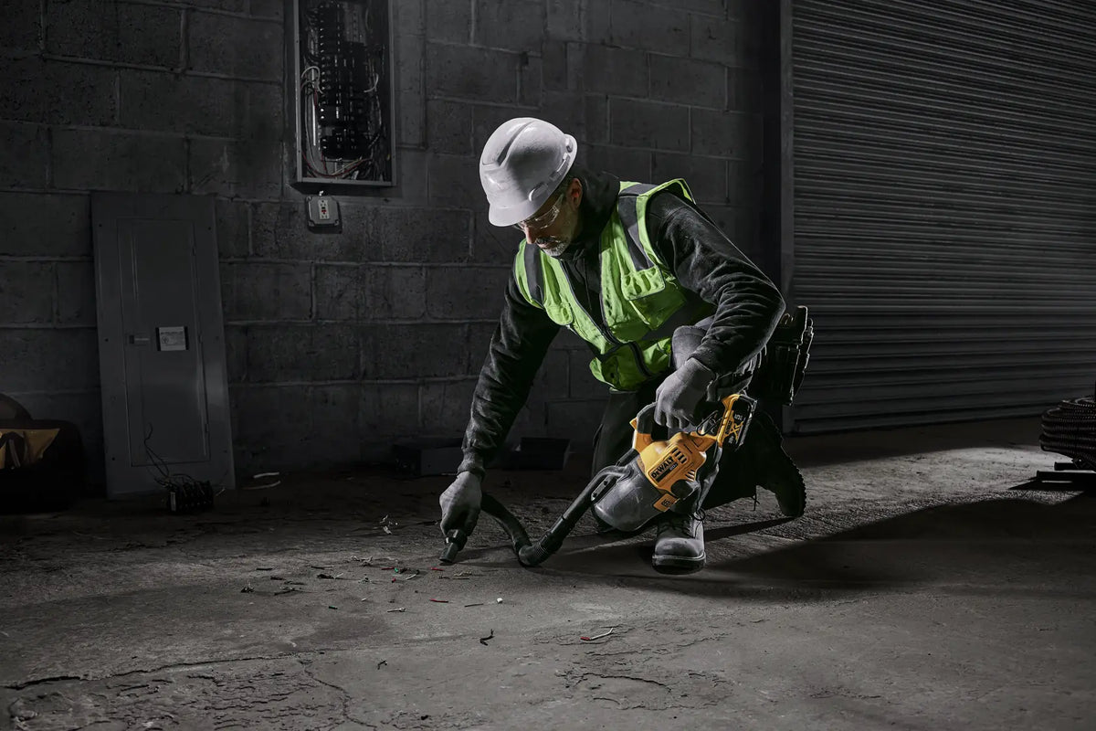 DWV010 dewalt vacuum