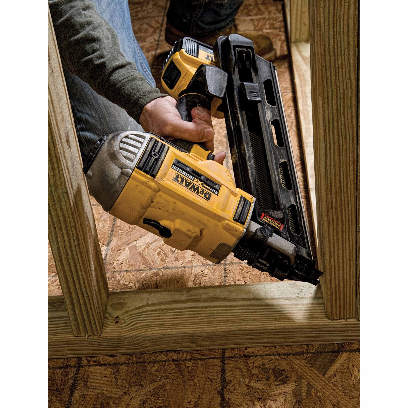 DeWalt DCN692M1 20V MAX* XR Lithium Ion Brushless Dual Speed Framing Nailer - 6