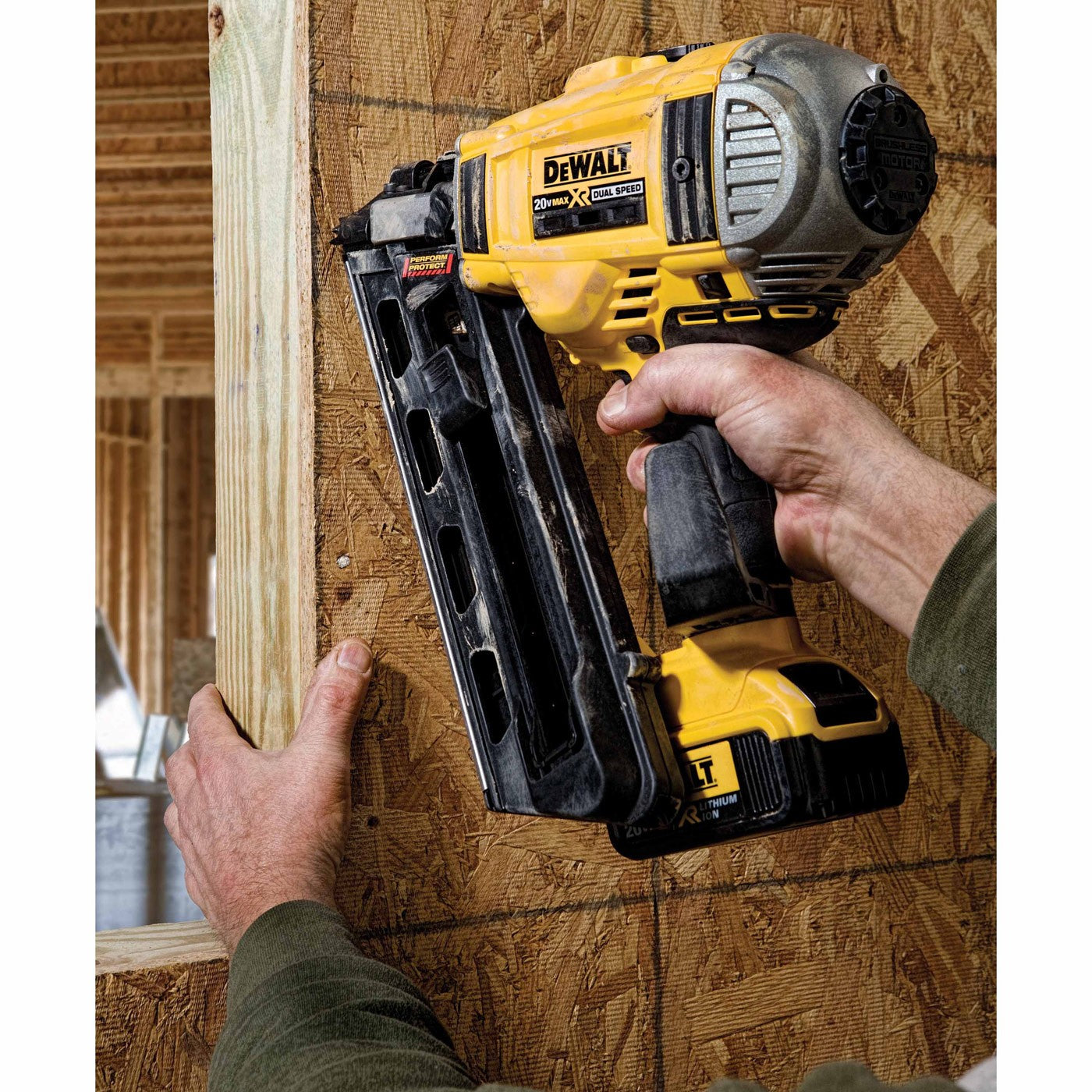 DeWalt DCN692M1 20V MAX* XR Lithium Ion Brushless Dual Speed Framing Nailer - 7