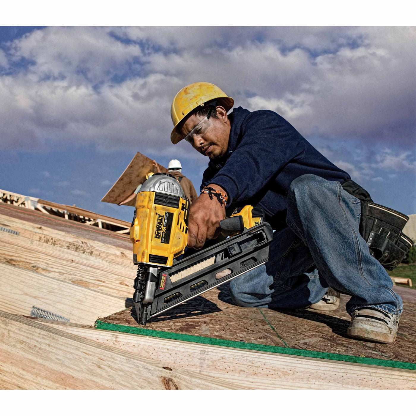 DeWalt DCN692M1 20V MAX* XR Lithium Ion Brushless Dual Speed Framing Nailer - 9