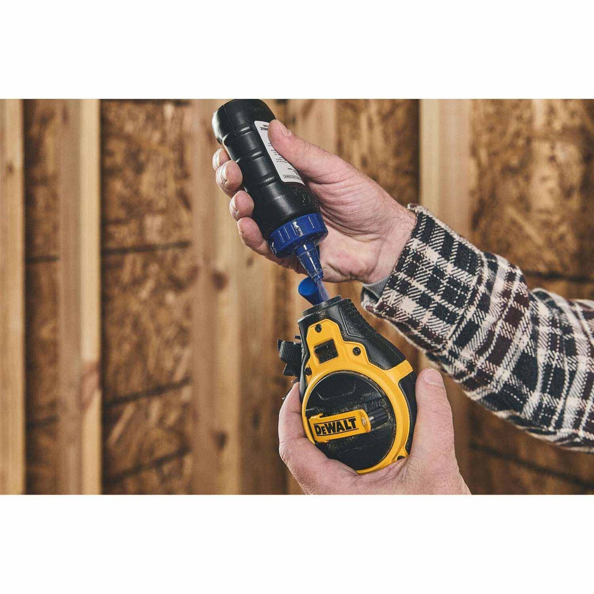 DeWalt DWHT48333 Bi-Material Chalk Reel for Precise Layout and Fast Rewind - 8