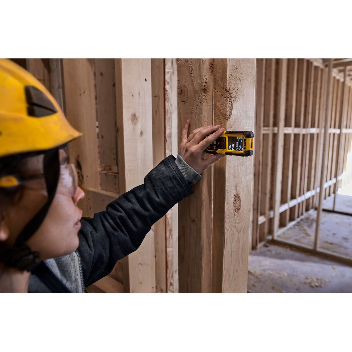 DeWalt DWHT78200 200 ft Lithium-Ion Laser Distance Measurer with Backlit Rotating Display and IP65 Rating - 11