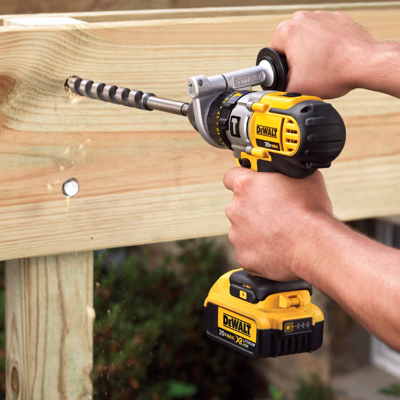 Dewalt DCD985M2 20V Max 1/2" Premium 3-Speed Hammerdrill Kit (3.0AH) - 7