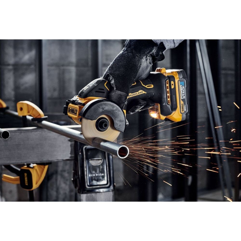 DEWALT DCS438E1 20V MAX XR® Brushless Cordless 3-in Cut-Off Tool Kit With DEWALT POWERSTACK™ Compact Battery